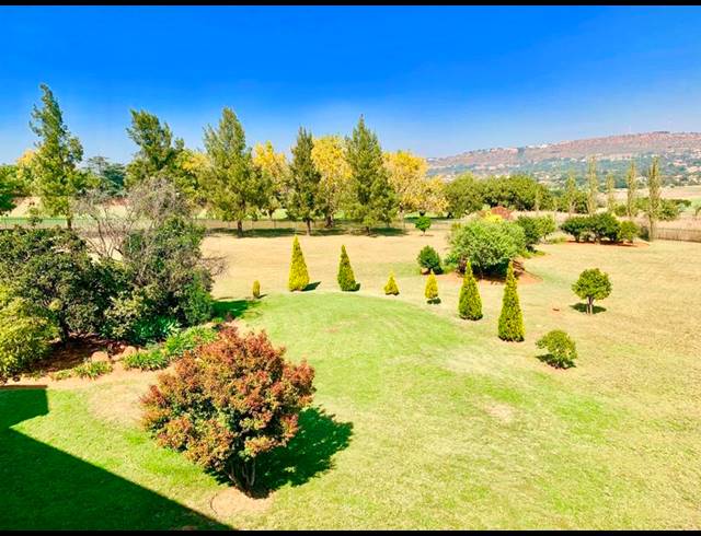 4 BEDROOM HOUSE FOR SALE IN RUIMSIG